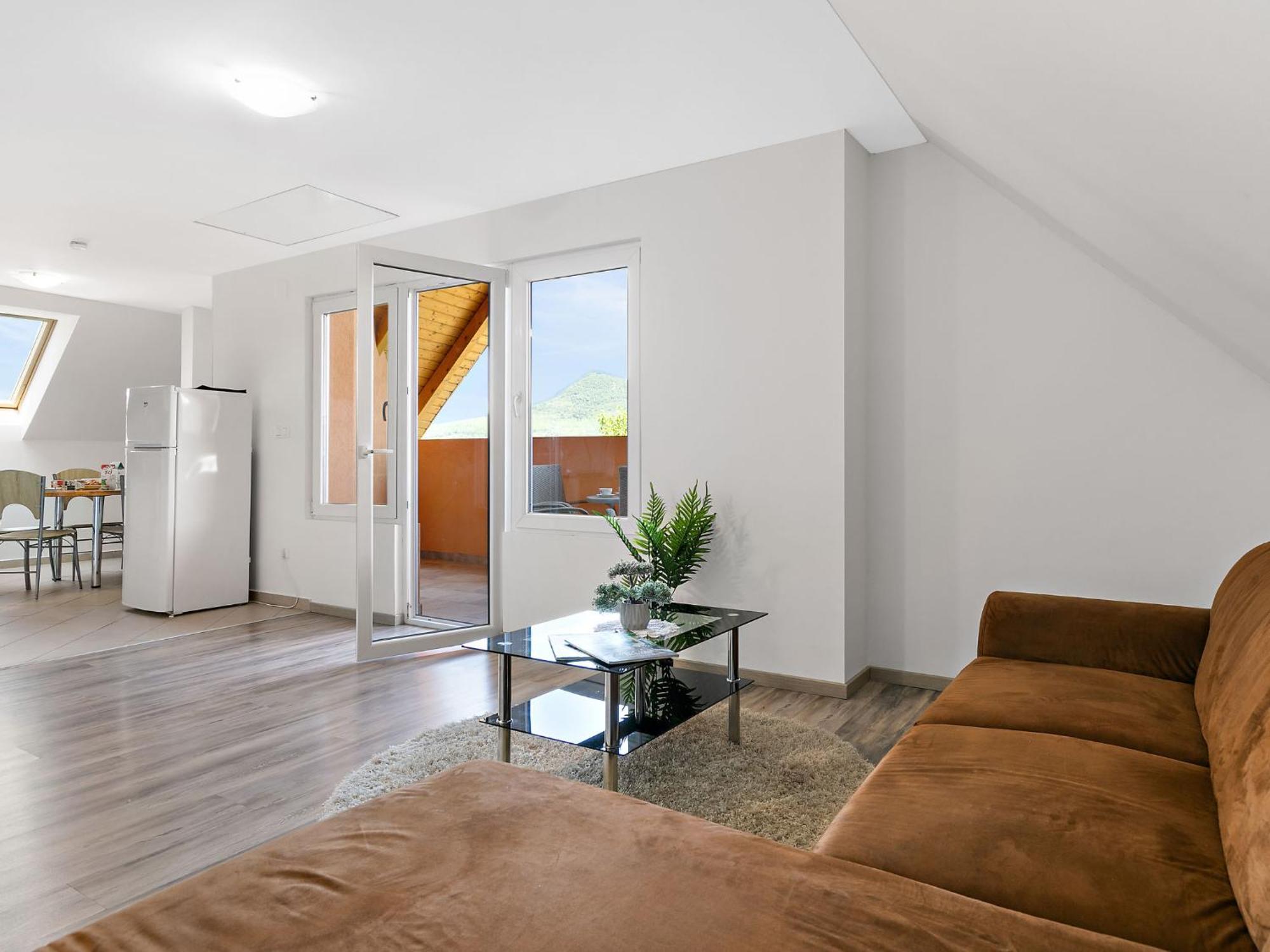 Apartment Beate - Bac121 By Interhome Badacsonytomaj Exterior photo